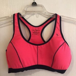 Women’s sport bras